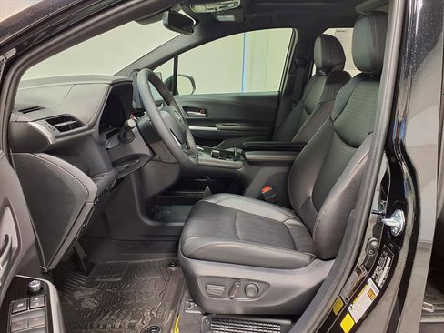 New 2026 Toyota Sienna XLE Woodland Edition image 23