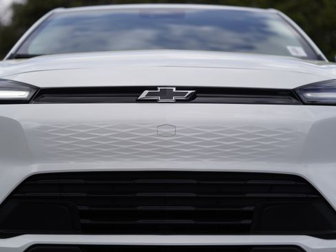 New 2027 Chevrolet Bolt LT image 31