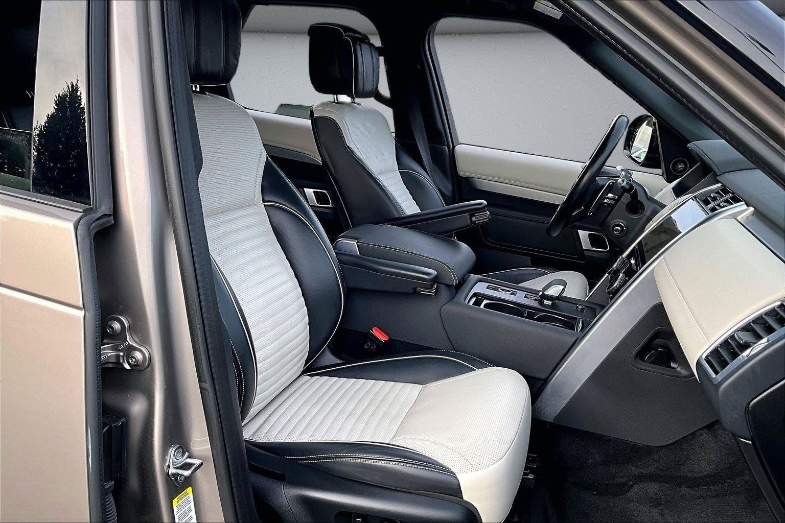 Used 2022 Land Rover Discovery HSE R-Dynamic AWD/4WD image 31