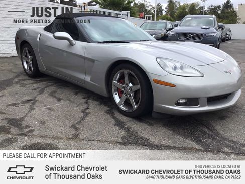 Used 2007 Chevrolet Corvette Convertible w/ Preferred Equipment Group RWD image 1