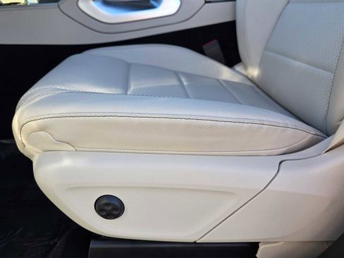 Certified 2025 Mercedes-Benz GLS 450 4MATIC image 13