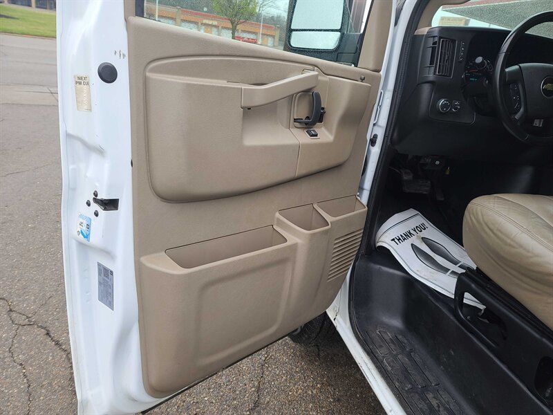 Used 2021 Chevrolet Express 2500 Extended w/ Driver Convenience Package RWD image 7