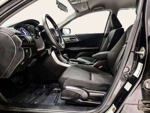 Used 2015 Honda Accord LX image 17