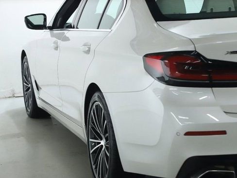 Certified 2023 BMW 540i xDrive w/ Premium Package image 42