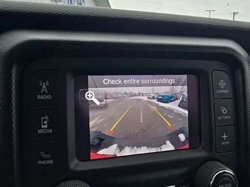 Used 2020 Jeep Gladiator Sport w/ Trailer Tow Package image 16