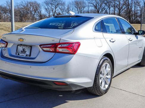 Used 2022 Chevrolet Malibu LT image 15