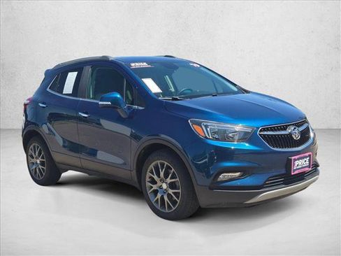 Used 2019 Buick Encore Sport Touring FWD image 3
