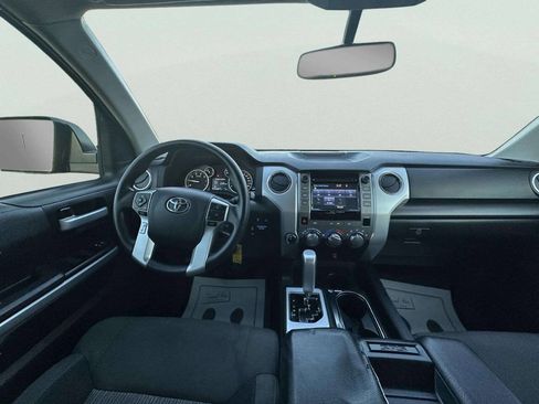 Used 2017 Toyota Tundra SR5 image 22