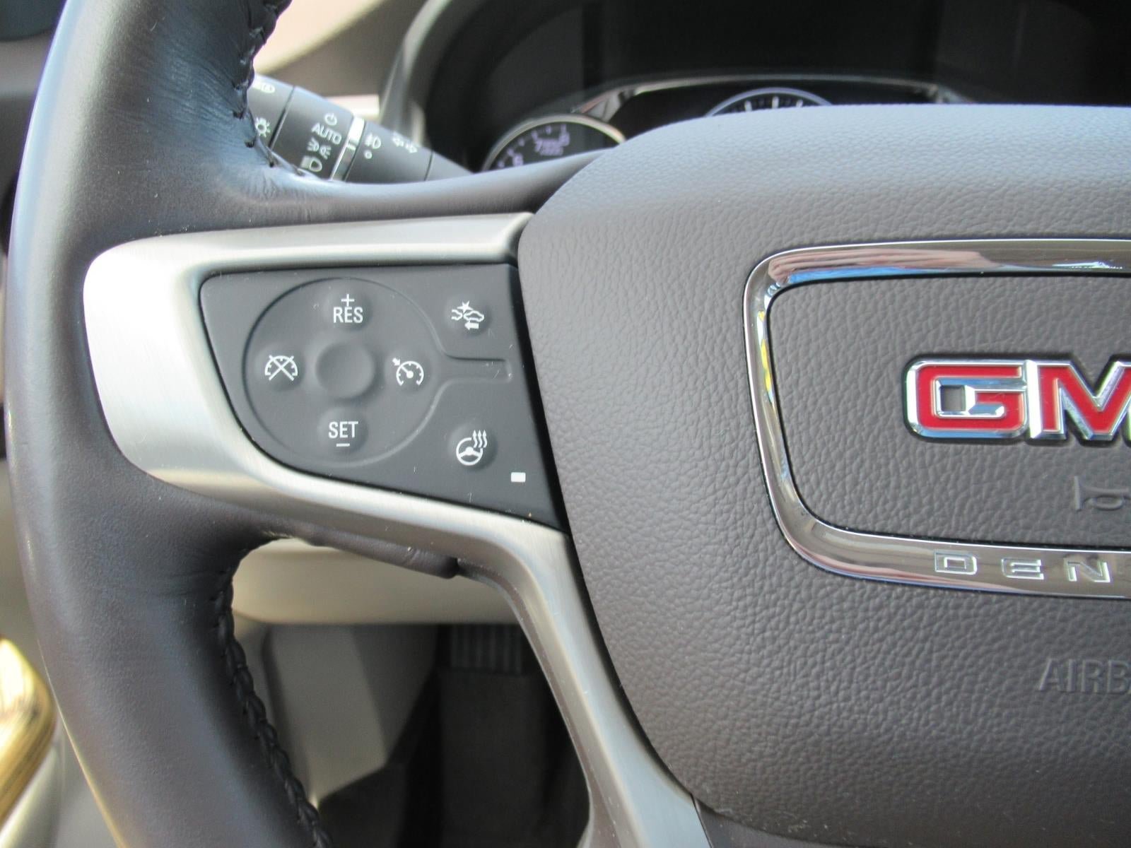 Used 2019 GMC Acadia Denali w/ Technology Package FWD image 25