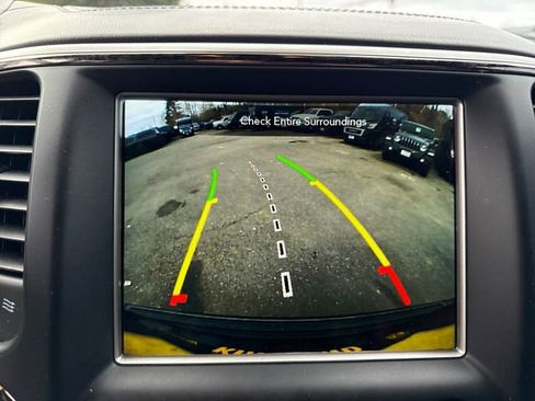 Used 2018 Jeep Grand Cherokee High Altitude image 24