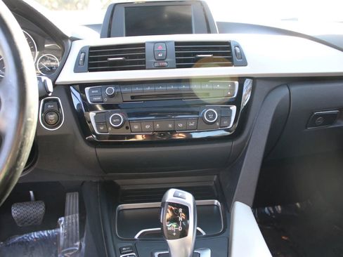 Used 2016 BMW 320i xDrive Sedan image 15