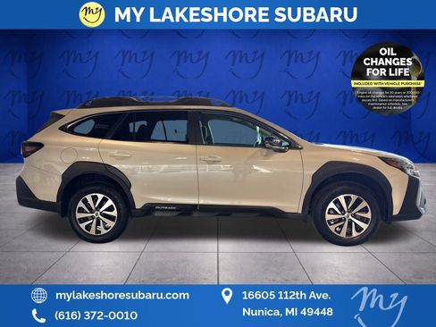 Certified 2025 Subaru Outback Premium image 12