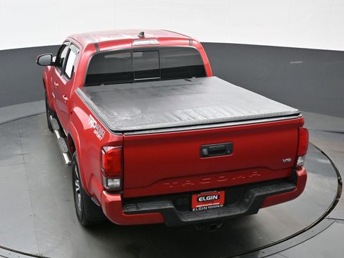 Used 2019 Toyota Tacoma TRD Sport image 37