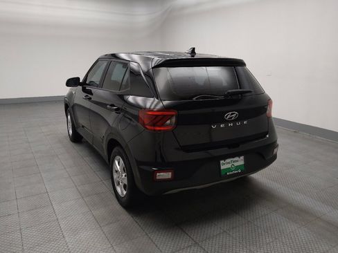 Used 2020 Hyundai Venue SE FWD image 5