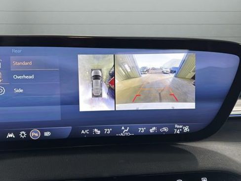 Used 2025 Buick Enclave Preferred image 9