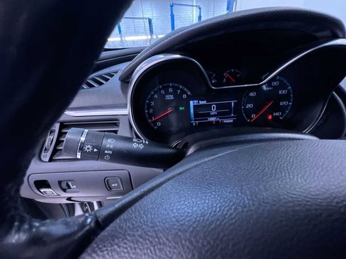 Used 2016 Chevrolet Impala LT image 18