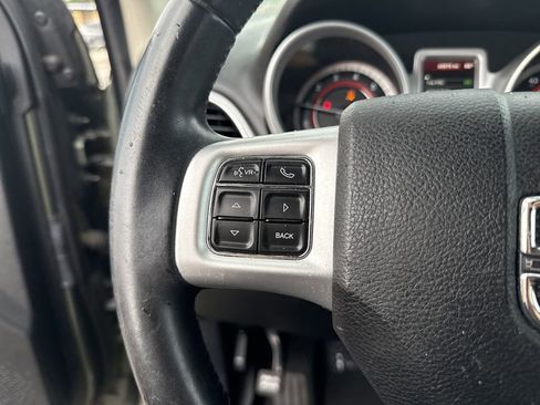 Used 2019 Dodge Journey SE w/ Premium Group FWD image 16