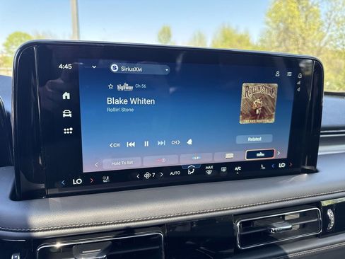 New 2026 Lincoln Aviator AWD image 16