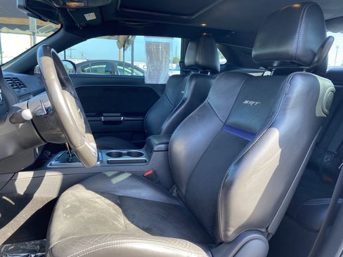 Used 2013 Dodge Challenger SRT8 w/ Harman Kardon Audio Group image 9