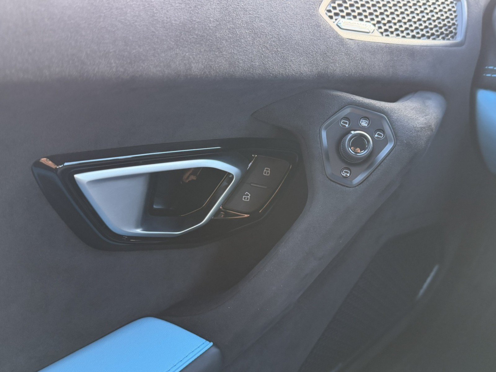 Used 2023 Lamborghini Huracan Tecnica RWD image 20