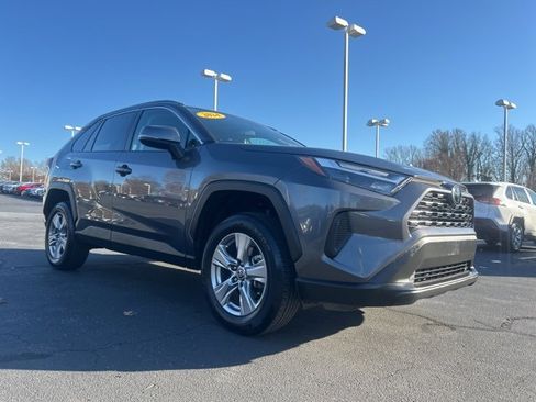 Used 2024 Toyota RAV4 XLE image 3