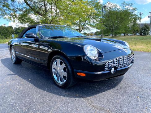 Used 2002 Ford Thunderbird Deluxe image 6