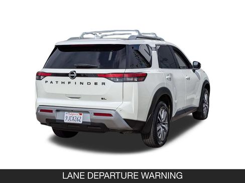 Used 2023 Nissan Pathfinder SL w/ Black Appearance Package FWD image 8
