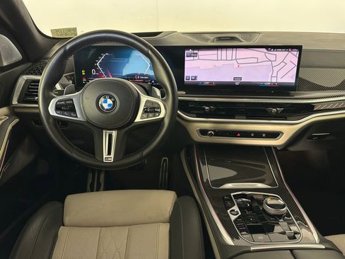 Used 2023 BMW X7 M60i w/ Executive Package image 4