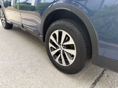 Used 2022 Subaru Outback Premium AWD/4WD image 15