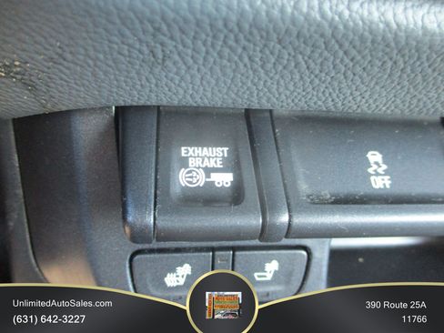 Used 2017 Chevrolet Colorado Z71 AWD/4WD image 12