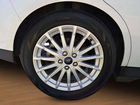 Used 2016 Ford C-MAX SE w/ Equipment Group 202A image 33