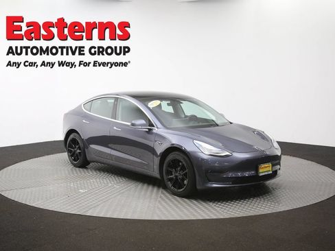 Used 2020 Tesla Model 3 Standard Range Plus RWD image 43