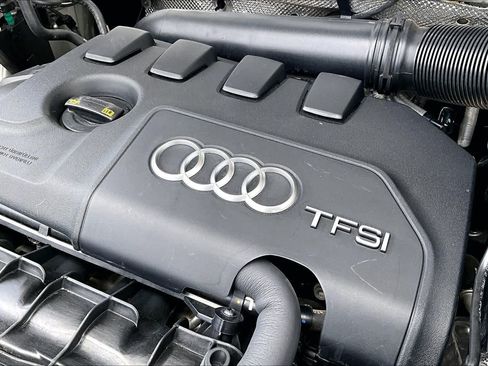 Used 2018 Audi Q3 2.0T Premium Plus w/ Premium Plus Package AWD/4WD image 31