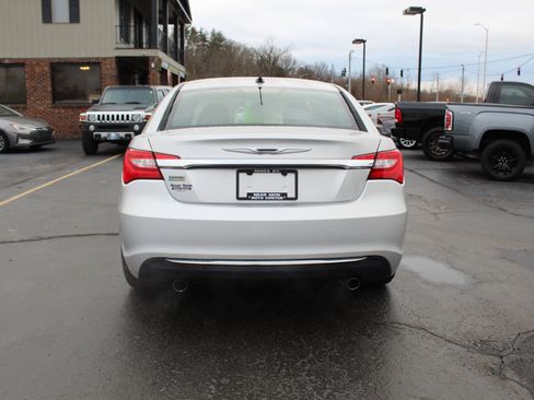 Used 2012 Chrysler 200 Limited image 6