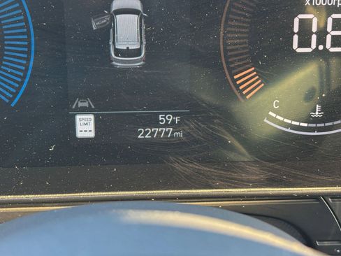 Used 2025 Hyundai Kona SEL image 40