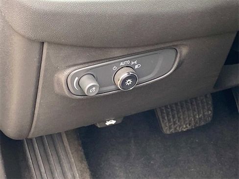 Used 2022 Chevrolet Equinox LT image 15