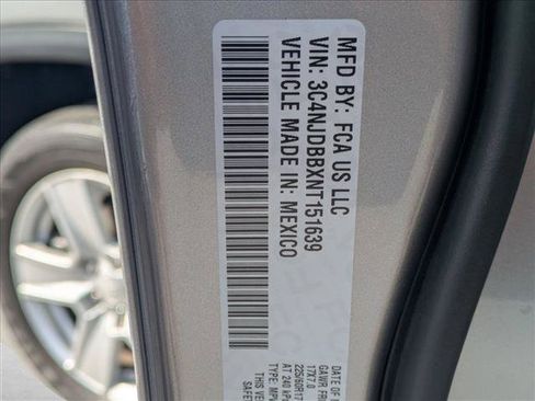 Used 2022 Jeep Compass Latitude AWD/4WD image 24