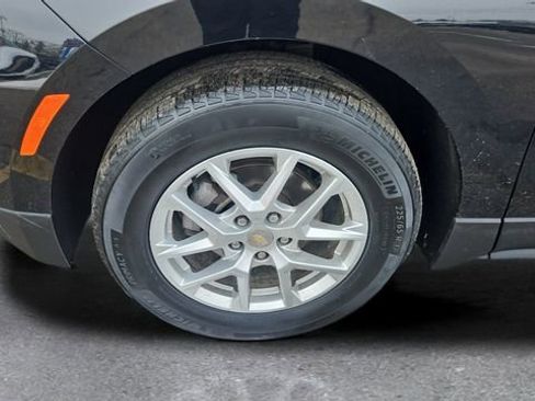 Used 2023 Chevrolet Equinox LS w/ LS Convenience Package image 19