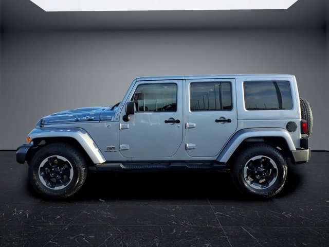 Used 2014 Jeep Wrangler Unlimited Sahara AWD/4WD image 4