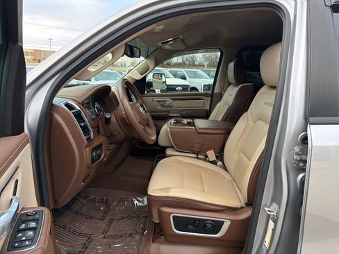 Used 2019 RAM 1500 Laramie w/ Trailer Tow Group image 10