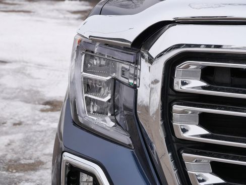 Used 2019 GMC Sierra 1500 SLT w/ SLT Premium Plus Package image 3