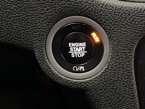 Used 2018 Dodge Charger GT image 21