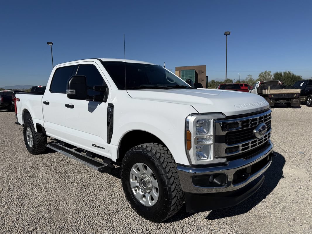 Used 2024 Ford F250 XLT w/ FX4 Off-Road Package AWD/4WD image 2