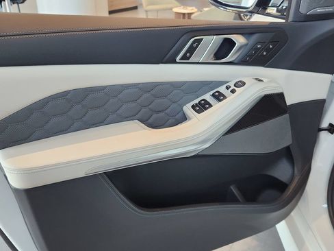 New 2026 BMW X5 M Competition w/ Executive Package AWD/4WD image 8
