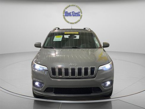 Used 2020 Jeep Cherokee Latitude Plus w/ Comfort/Convenience Group AWD/4WD image 8
