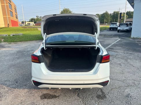 Used 2025 Nissan Altima 2.5 SV FWD image 32