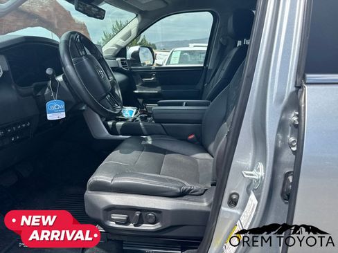 Used 2024 Toyota Tundra Limited AWD/4WD image 10
