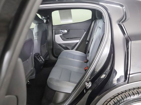 Used 2023 Polestar Polestar 2 image 32