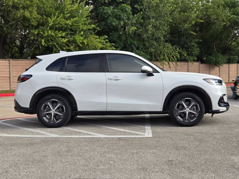 Certified 2024 Honda HR-V EX-L image 2