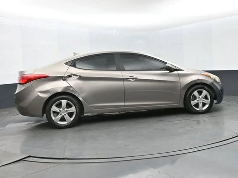 Used 2012 Hyundai Elantra GLS w/ Preferred Pkg 3 FWD image 4